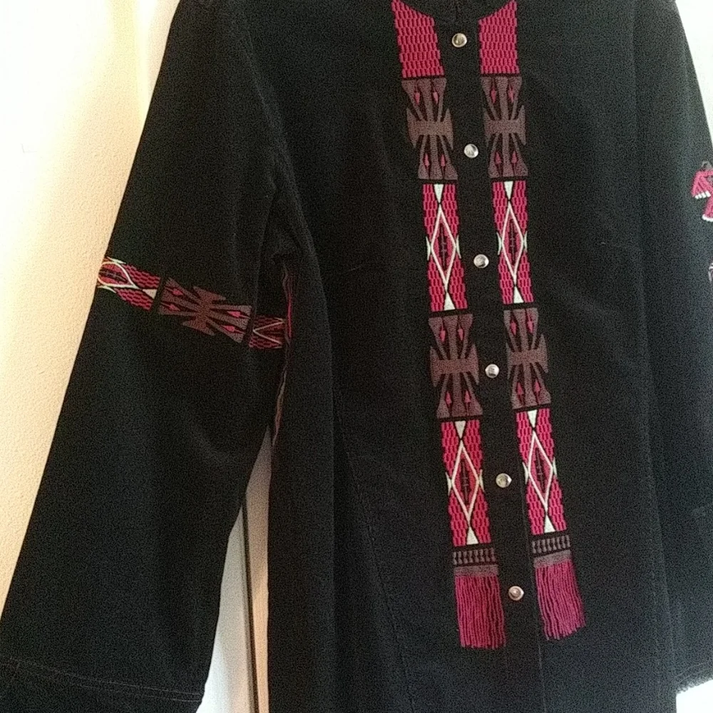 Tasha Polizzi Black Velvet Jacket w Embroidery - Picture 8 of 11